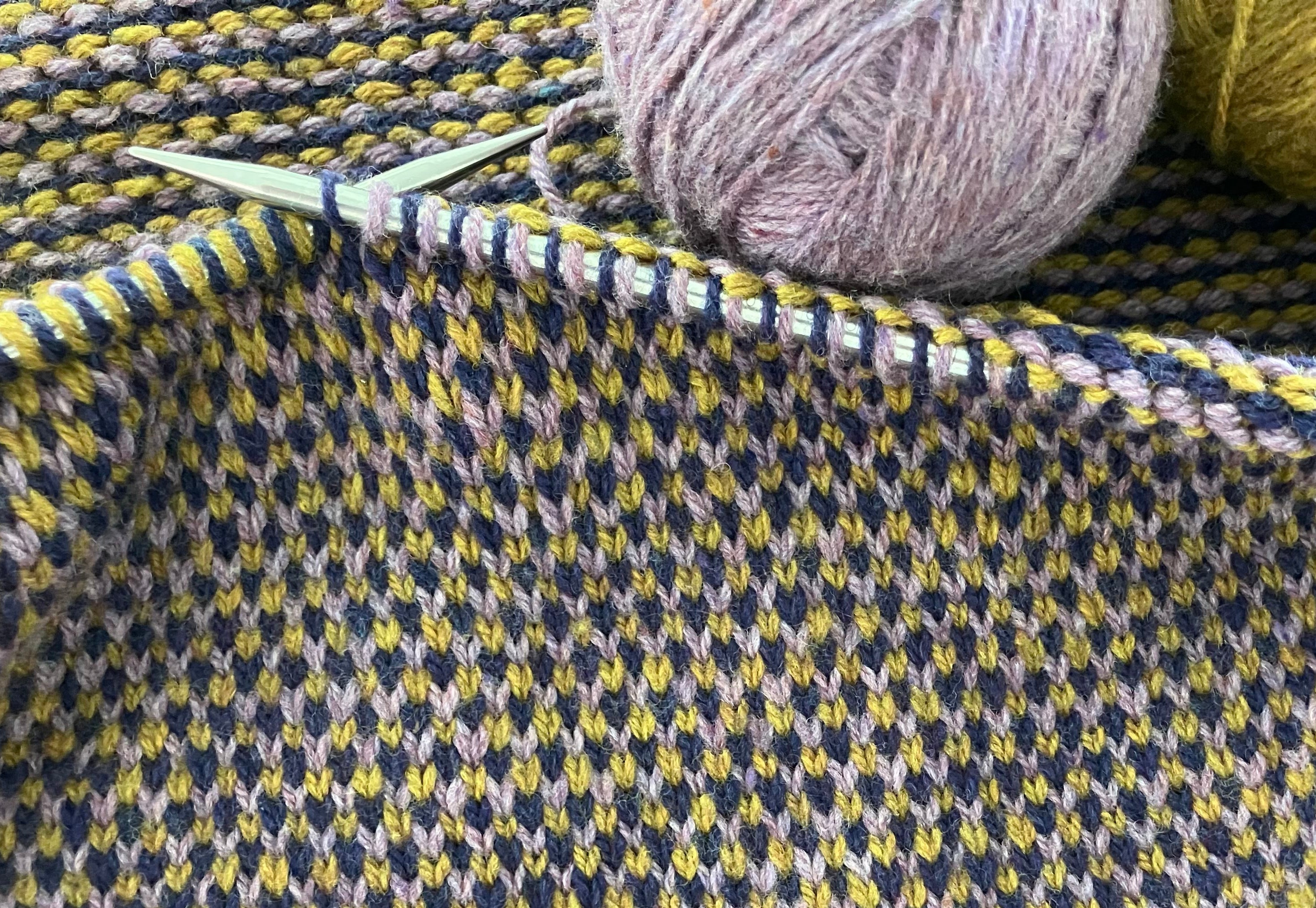 Three-Color Mosaic Knitting