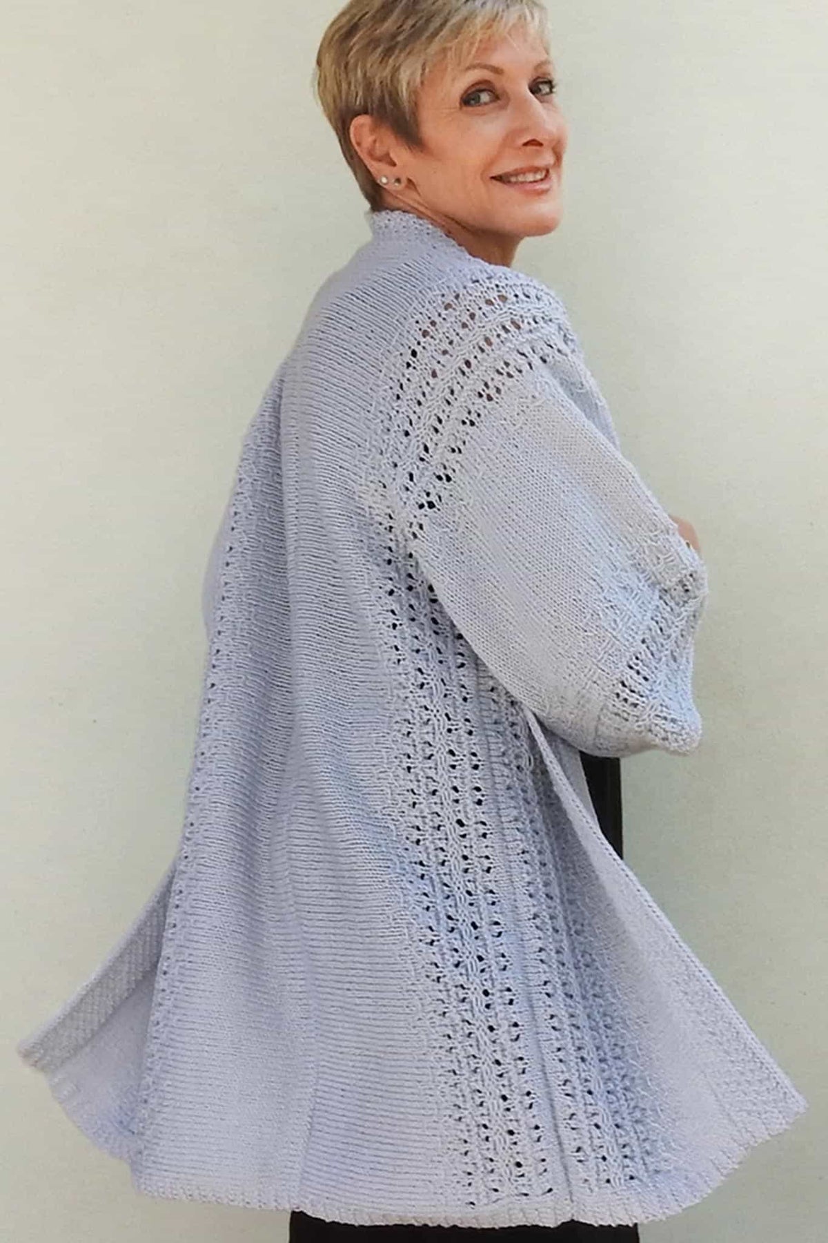 Woman's Kimono Sweater Knitting Pattern